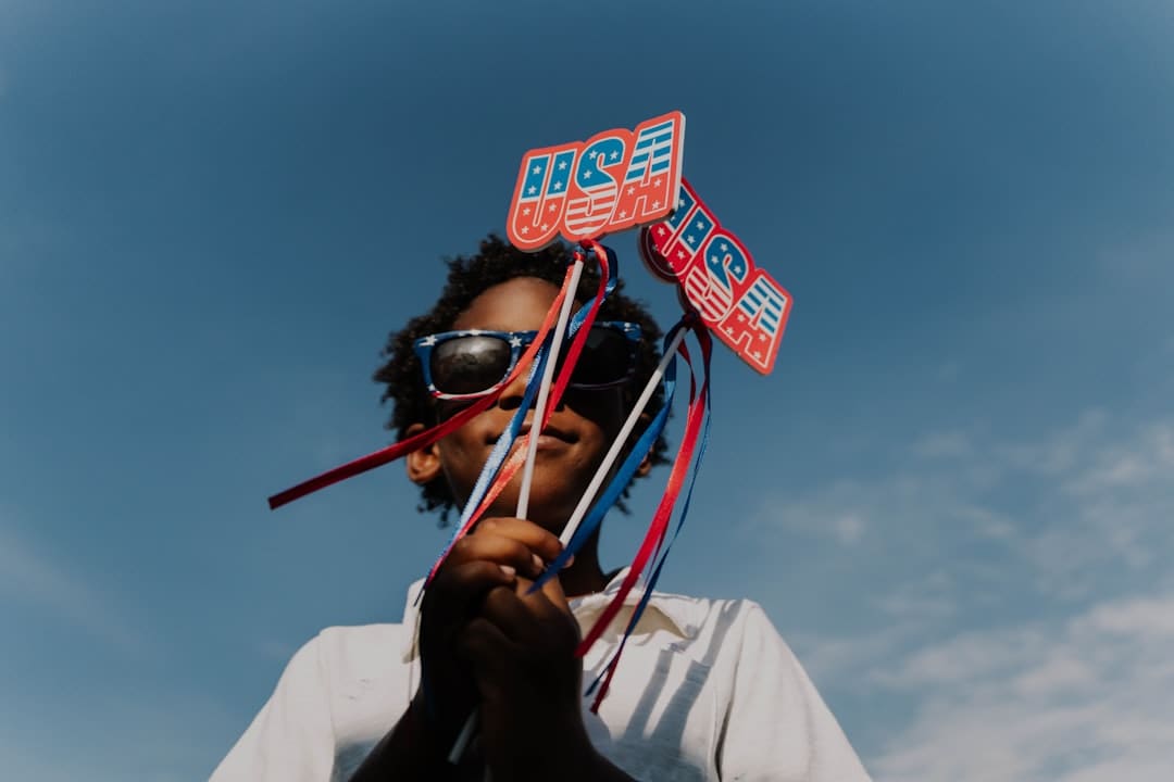 太准了！诺奖得主罗素100年前就曾预言：过度竞赛，会让人类中止繁殖